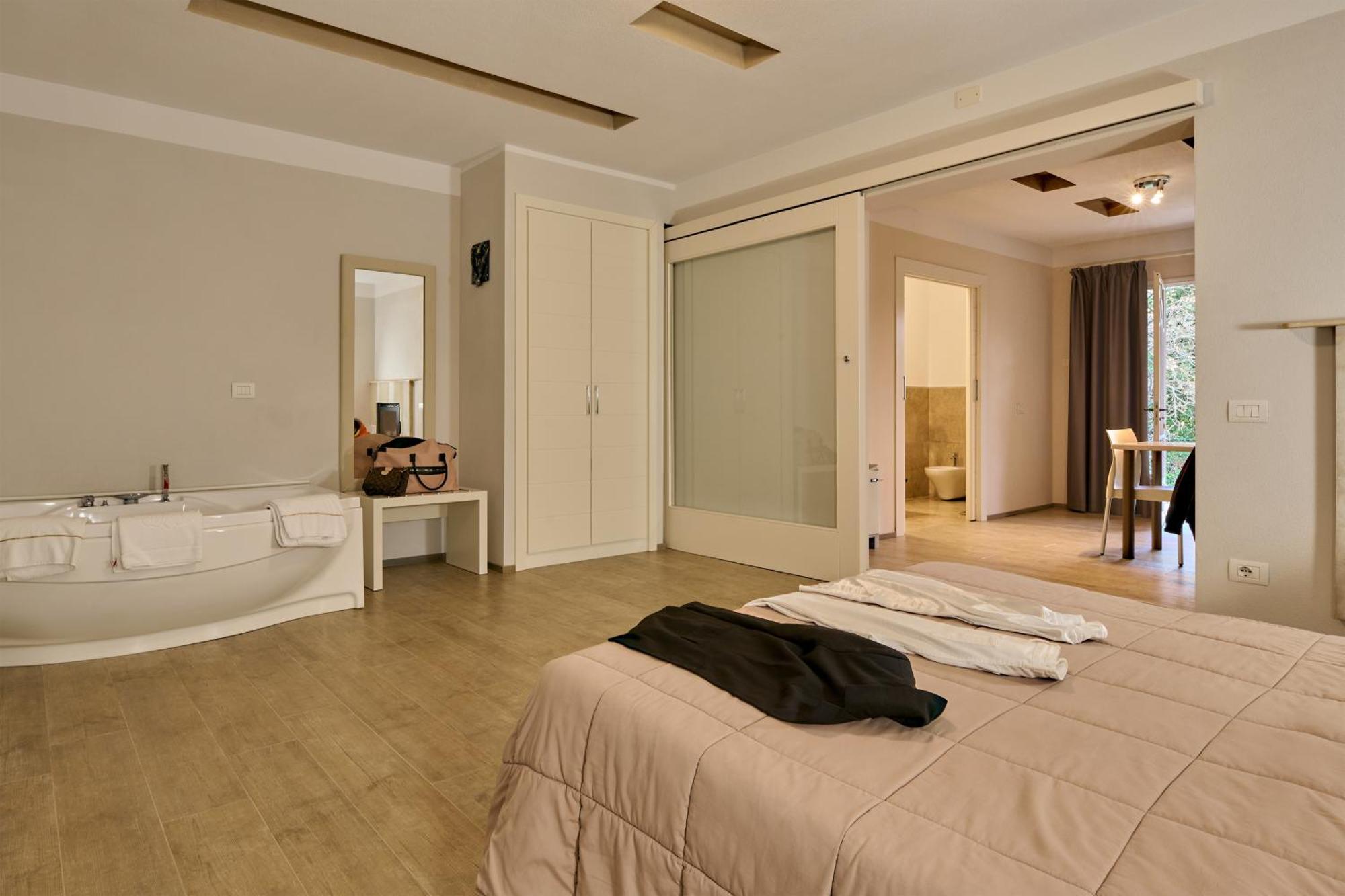 Relais I Piastroni 4* Monteverdi Marittimo